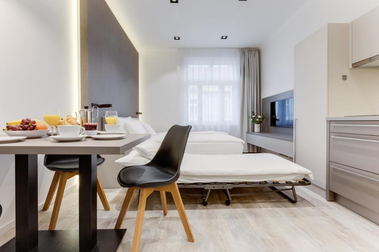 Lampi Aparthotel Prag Exteriör bild