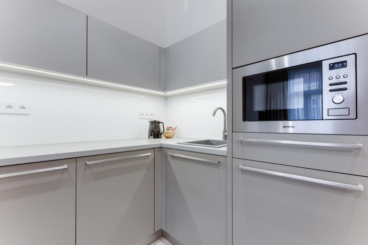 Lampi Aparthotel Prag Exteriör bild