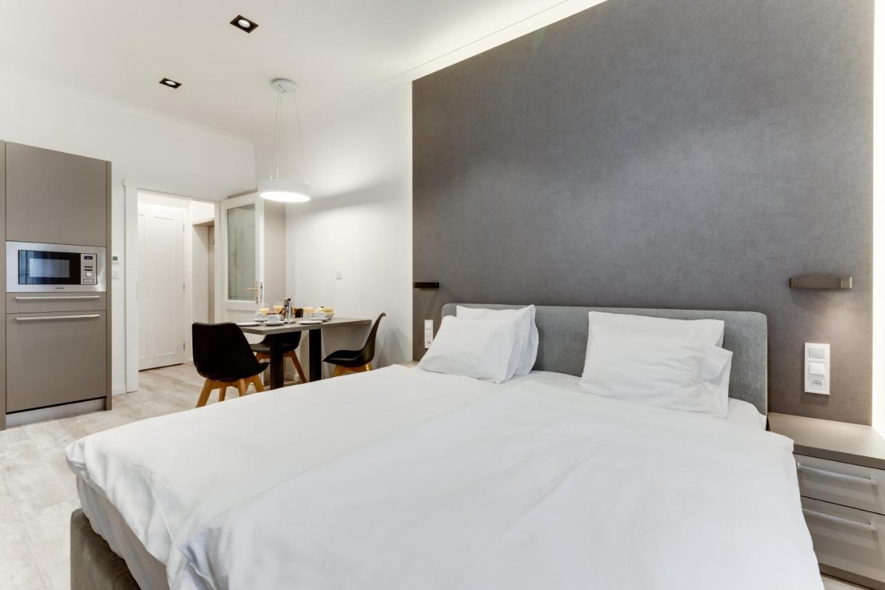 Lampi Aparthotel Prag Exteriör bild