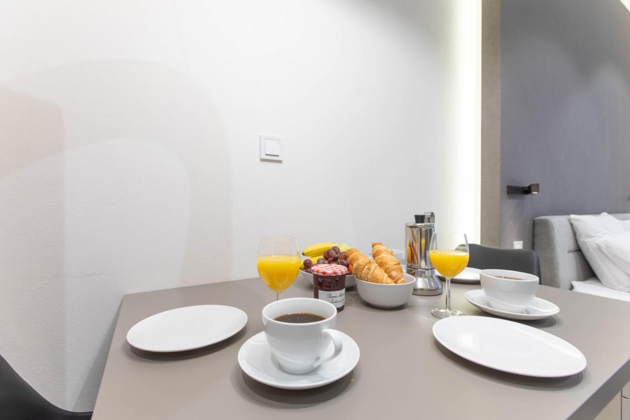 Lampi Aparthotel Prag Exteriör bild